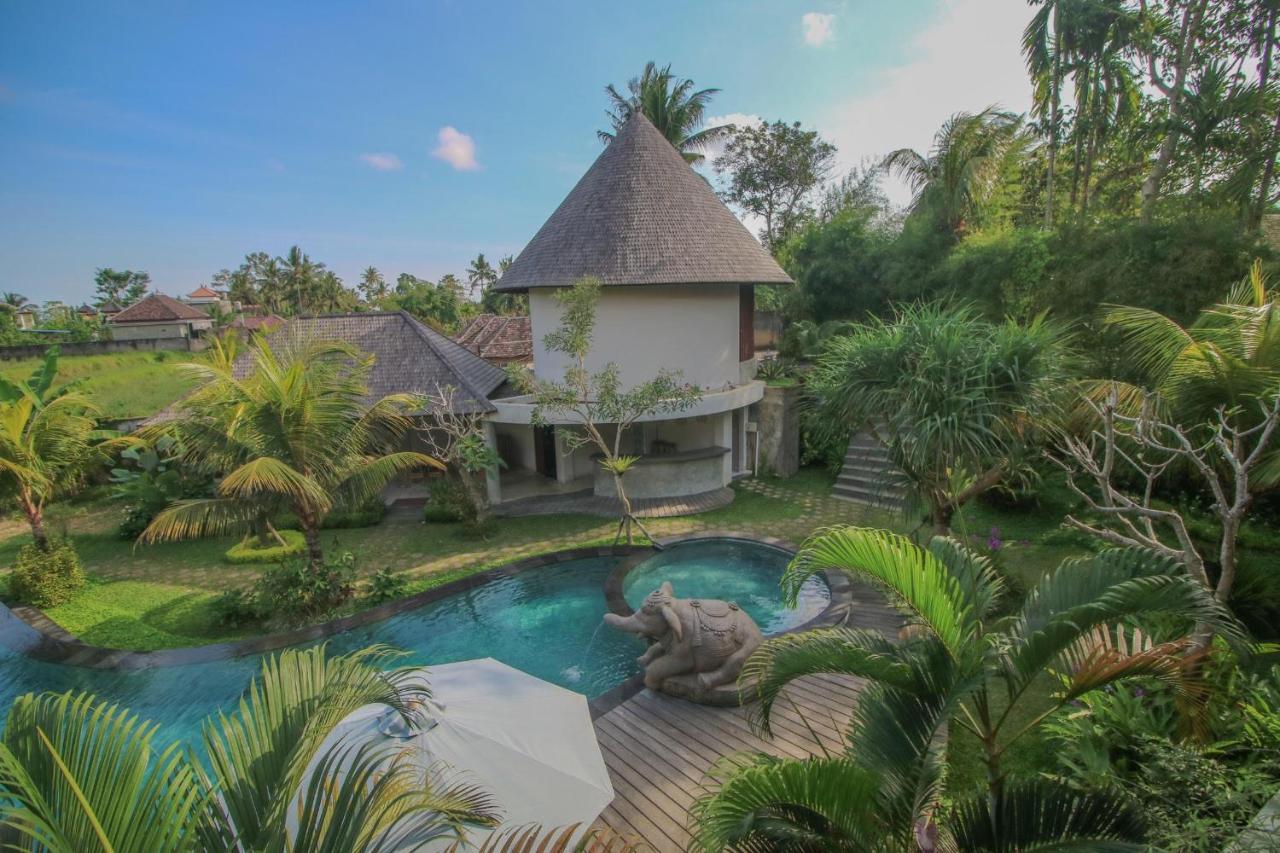 Queen At Gunung Sari Ubud Exteriér fotografie